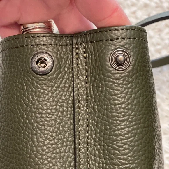 Longchamp Roseau Essential M Tote bag Khaki - Leather - Picture 7 of 16